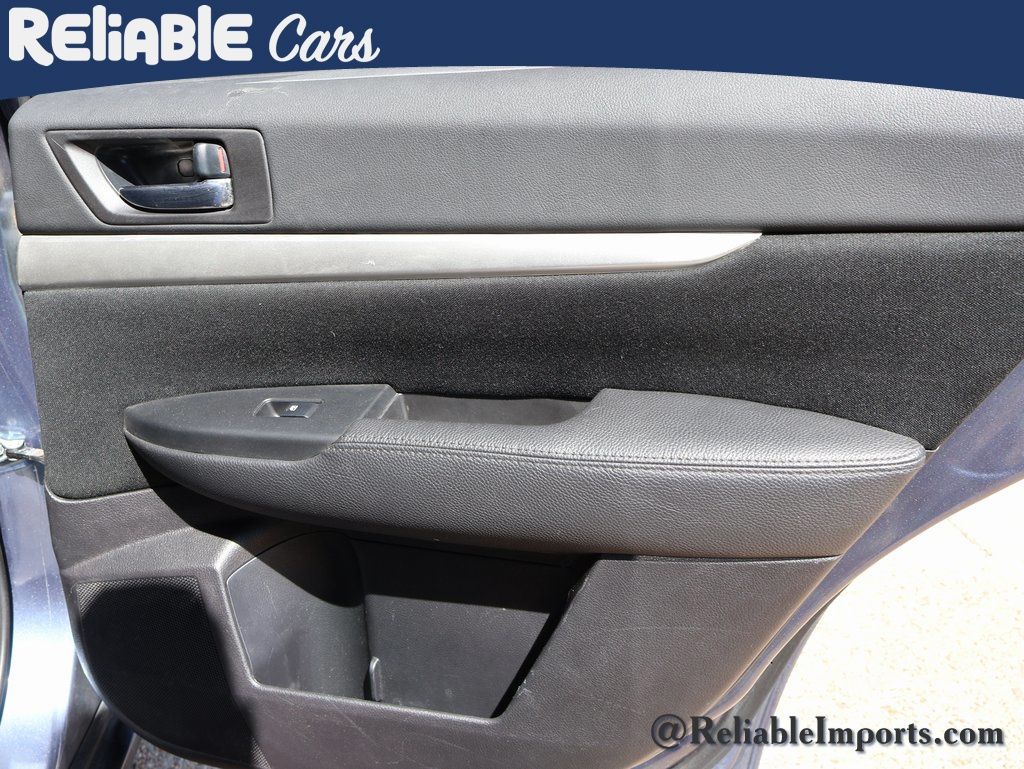 Used 2013 Twilight Blue Metallic Subaru 2.5i Premium (CVT) image 12