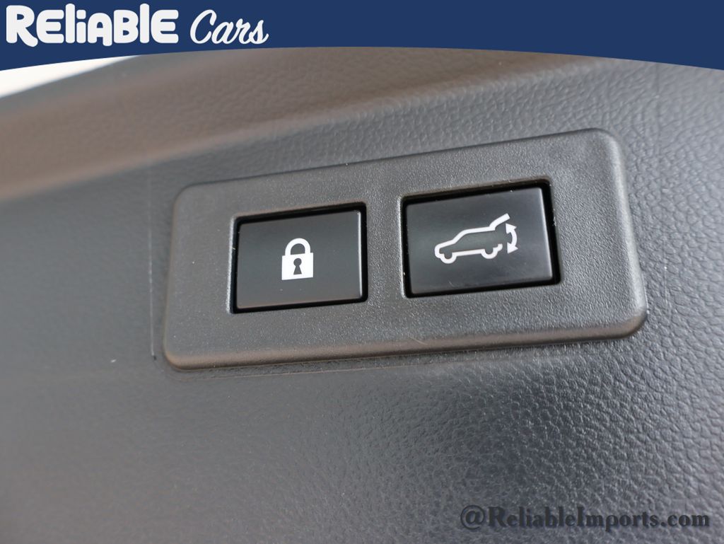 Used 2023 Crystal White Pearl Subaru Limited image 17