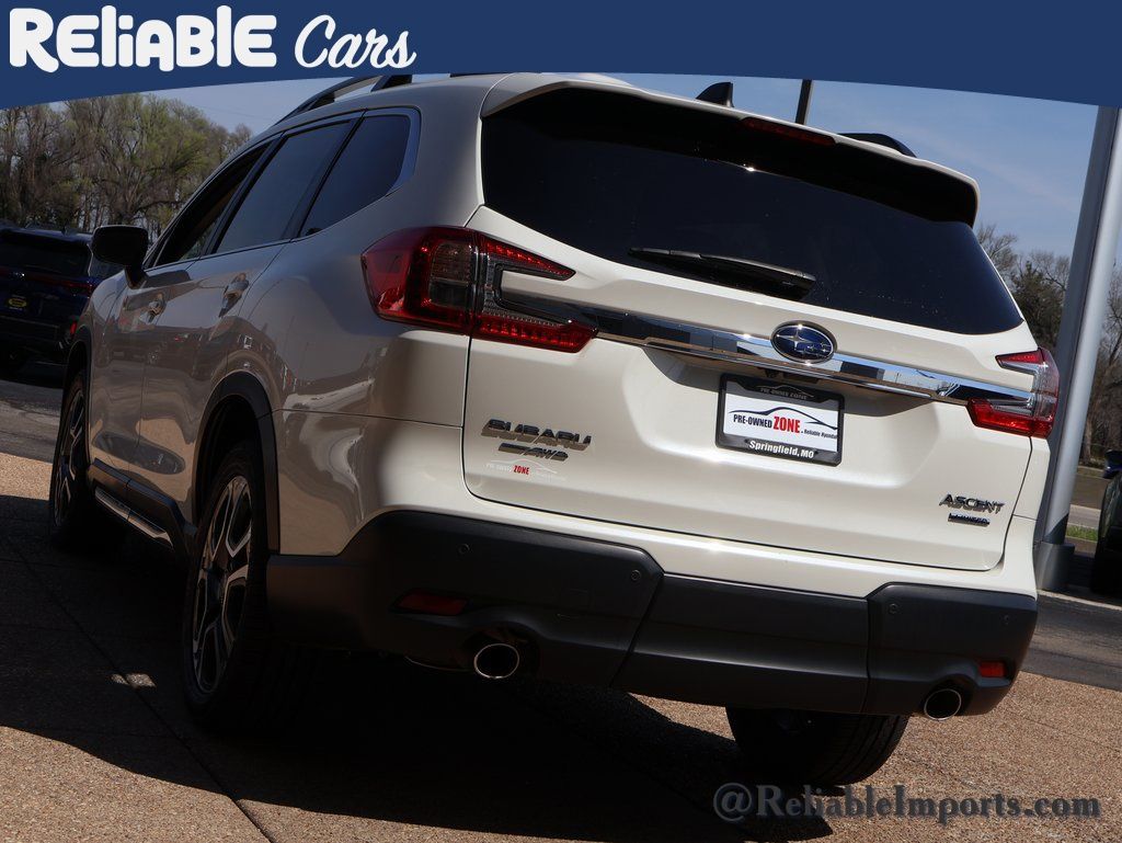 Used 2023 Crystal White Pearl Subaru Limited 7-Passenger image 4