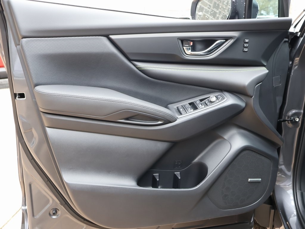 New 2026 Magnetite Gray Subaru Onyx Edition Touring 7-Passenger image 23
