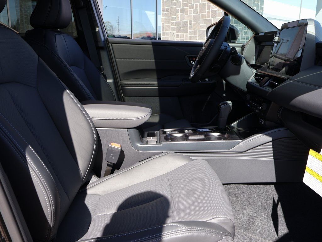 New 2026 Crystal Black Silica Subaru Touring image 12