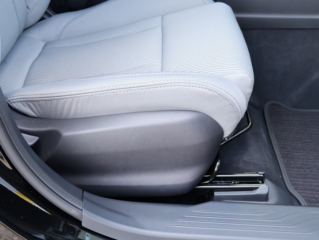 New 2025 Crystal Black Silica Subaru Premium image 11