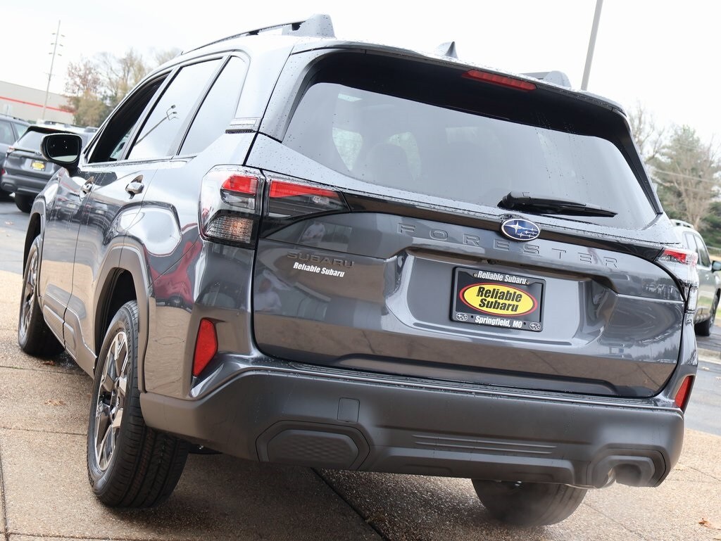 2026 Subaru Forester Premium photo 2