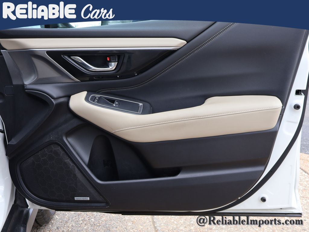 Used 2023 Crystal White Pearl Subaru Limited image 9
