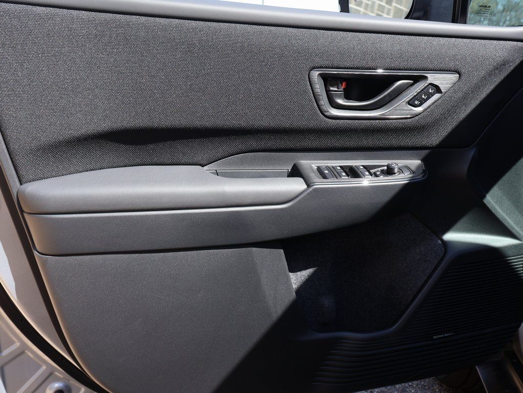 New 2026 Ice Silver Subaru Limited image 23