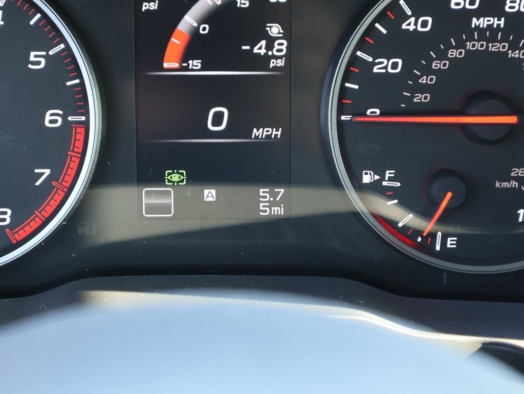 New 2026 Ceramic White Subaru Base image 29