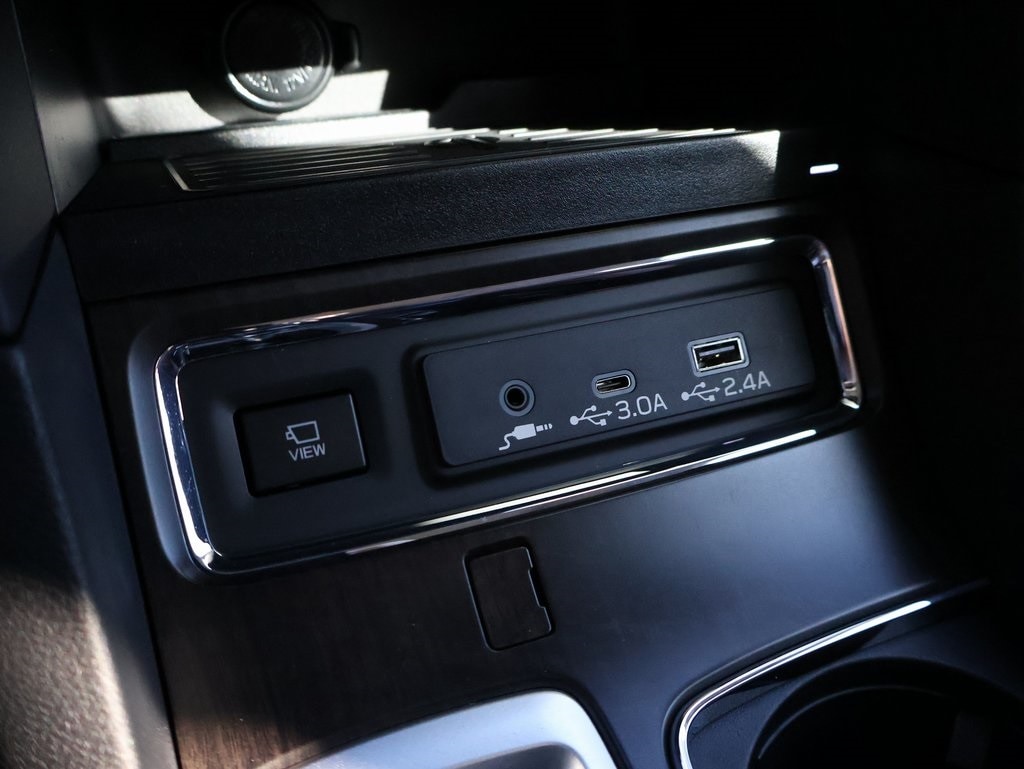 New 2026 Crystal Black Silica Subaru Touring 7-Passenger image 39