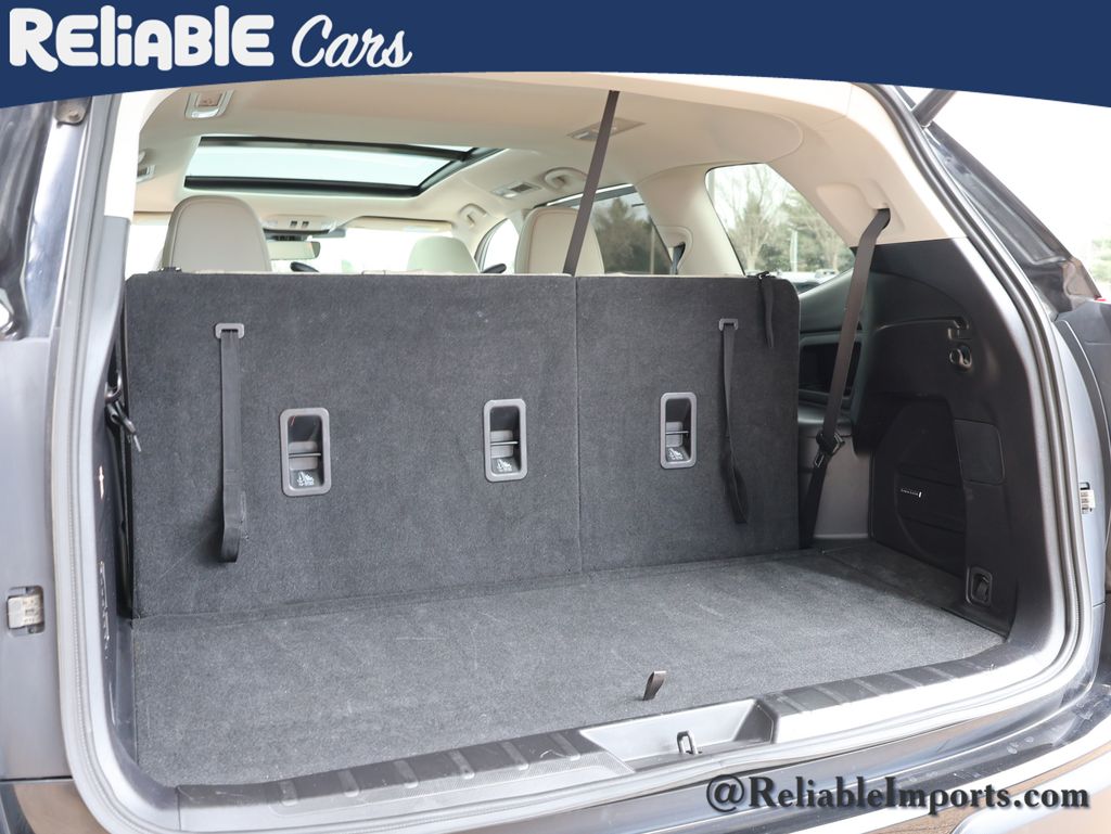 Used 2023 Crystal Black Silica Subaru Limited 7-Passenger image 17