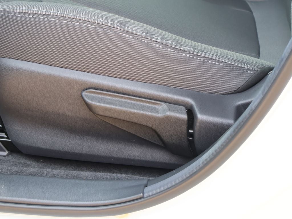 New 2026 Crystal White Pearl Subaru Premium image 24