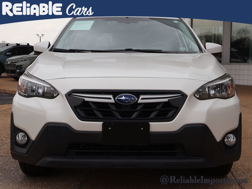 Used 2022 Crystal White Pearl Subaru Premium image 8