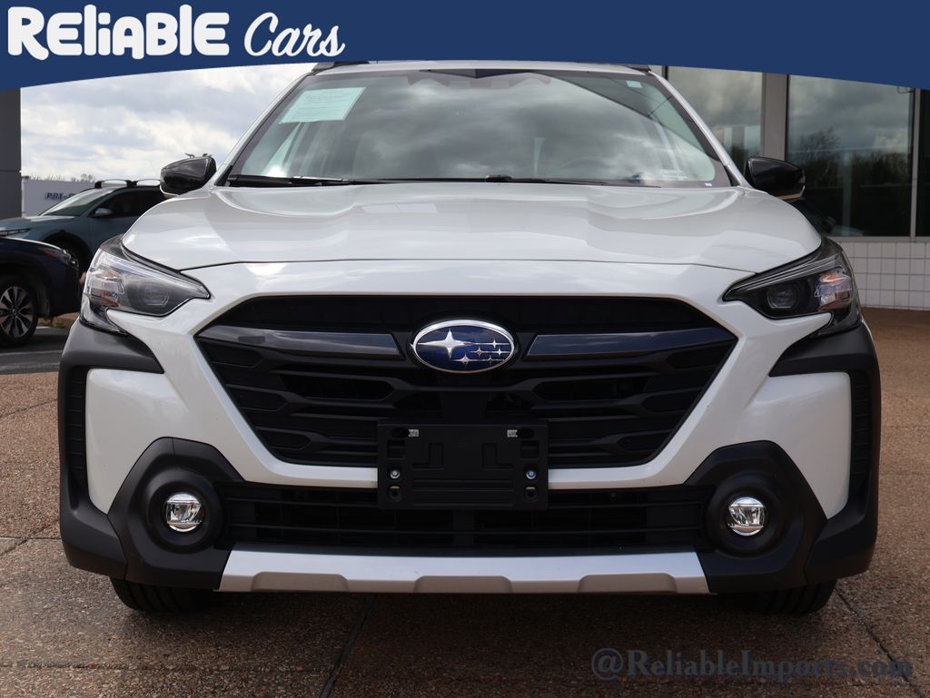 Used 2023 Crystal White Pearl Subaru Limited image 8