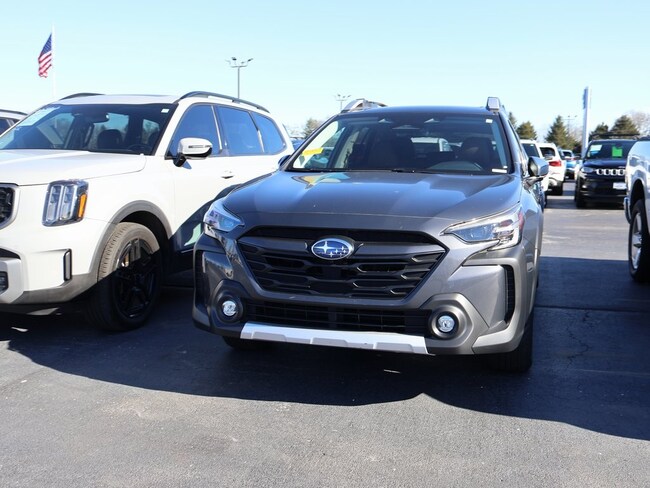 2023 Subaru Outback Touring SUV