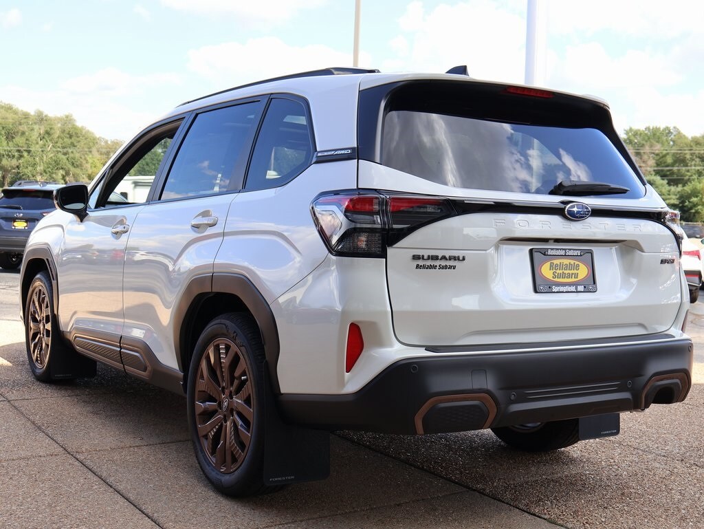 2025 Subaru Forester Sport photo 2