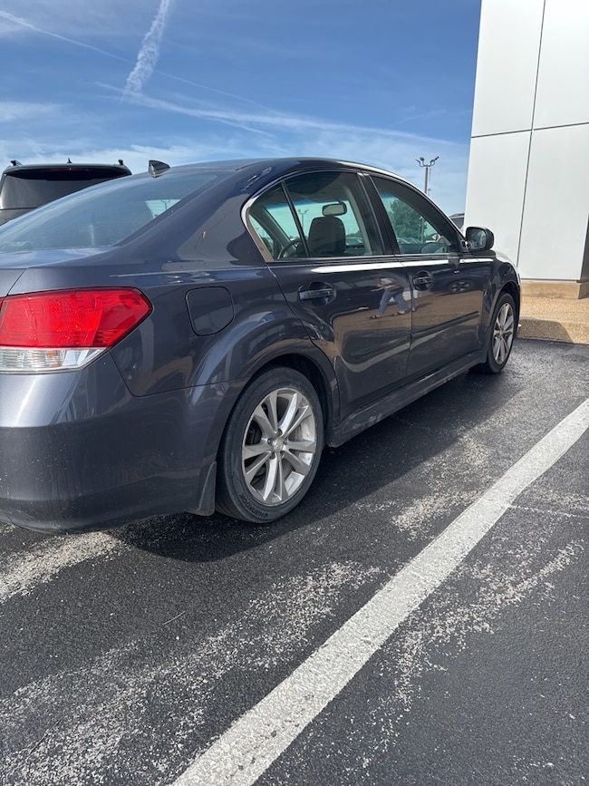2014 Subaru Legacy 2.5i Limited (CVT) Sedan