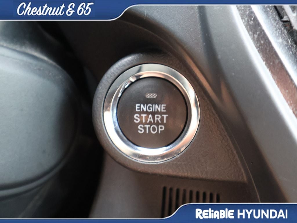 Used 2025 Gray Metallic Subaru Premium image 32