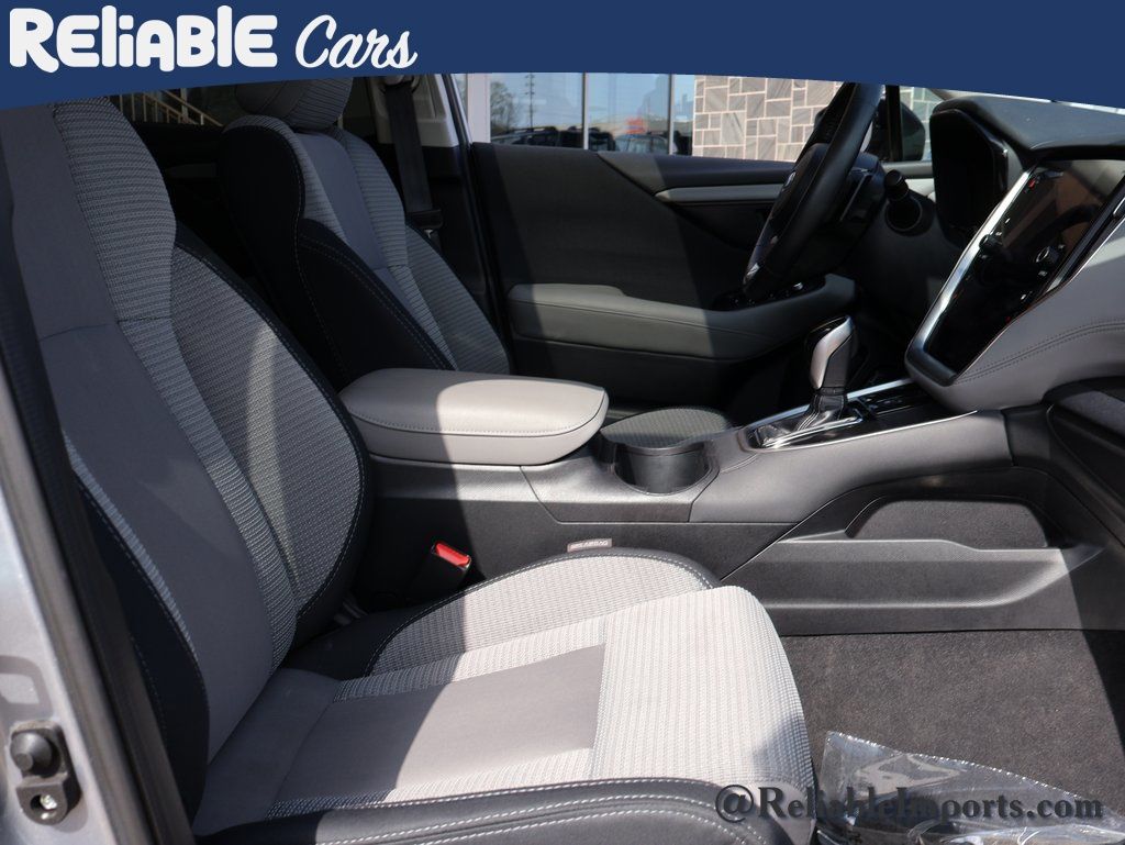 Used 2025 Ice Silver Metallic Subaru Premium image 10