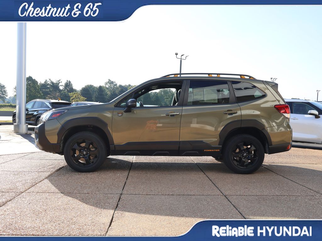 Used 2023 Autumn Green Subaru Wilderness image 3
