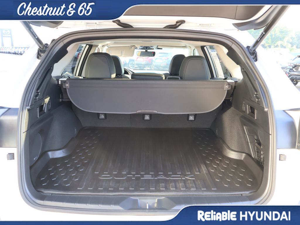 Used 2024 Crystal White Pearl Subaru Onyx Edition image 14