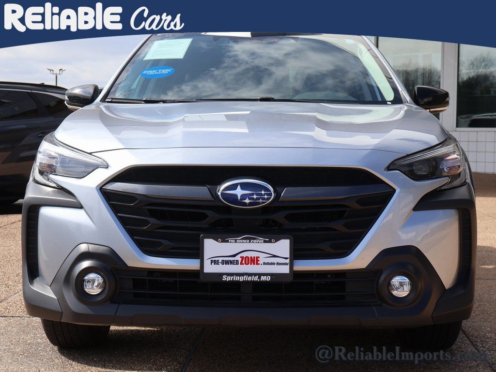 Used 2025 Ice Silver Metallic Subaru Premium image 8