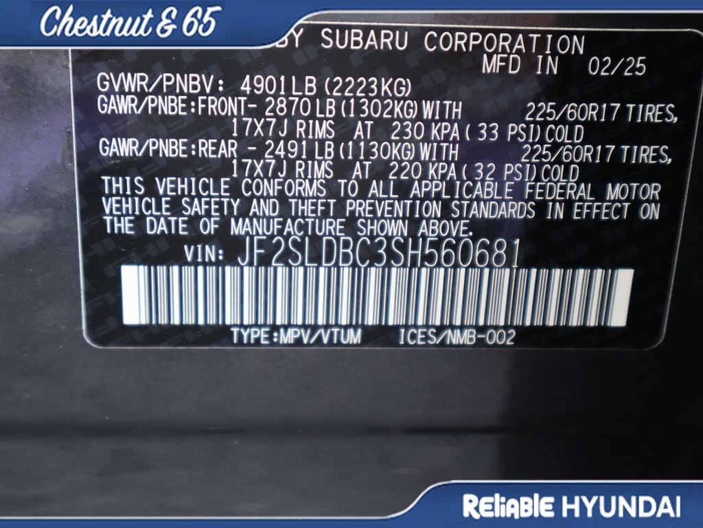 Used 2025 Gray Metallic Subaru Premium image 40