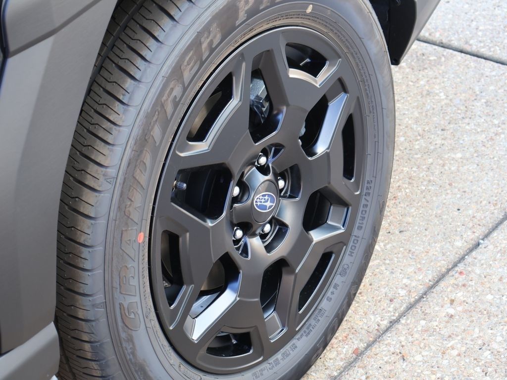New 2026 Crystal Black Silica Subaru Limited image 9
