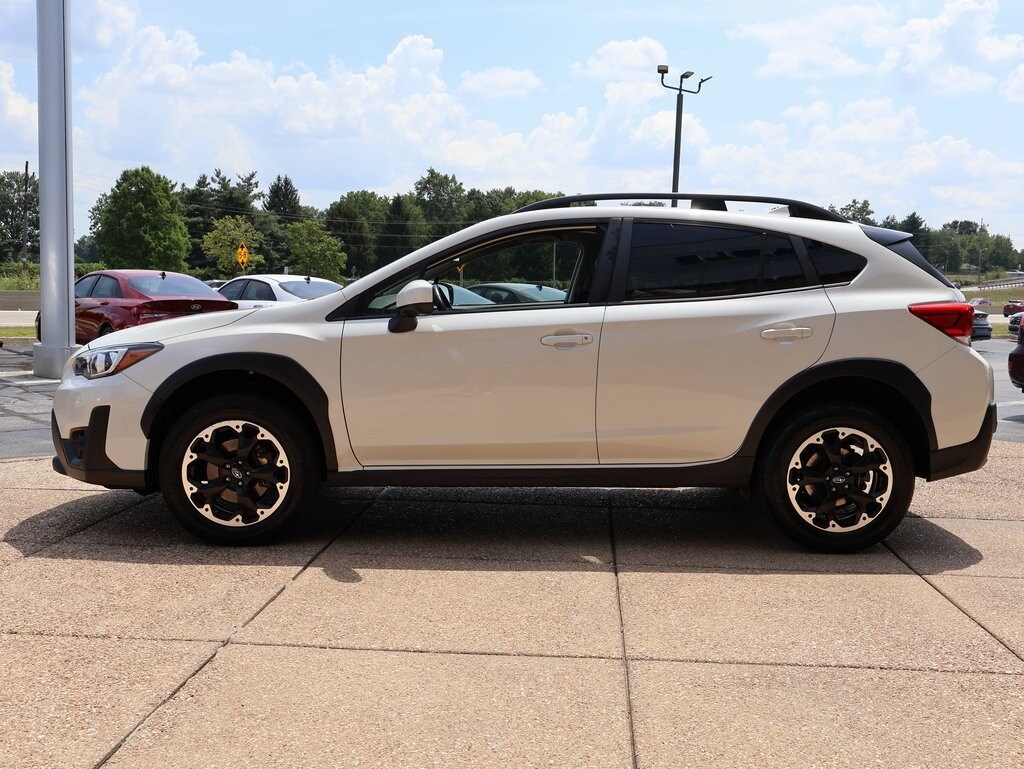2023 Subaru Crosstrek Premium photo 3