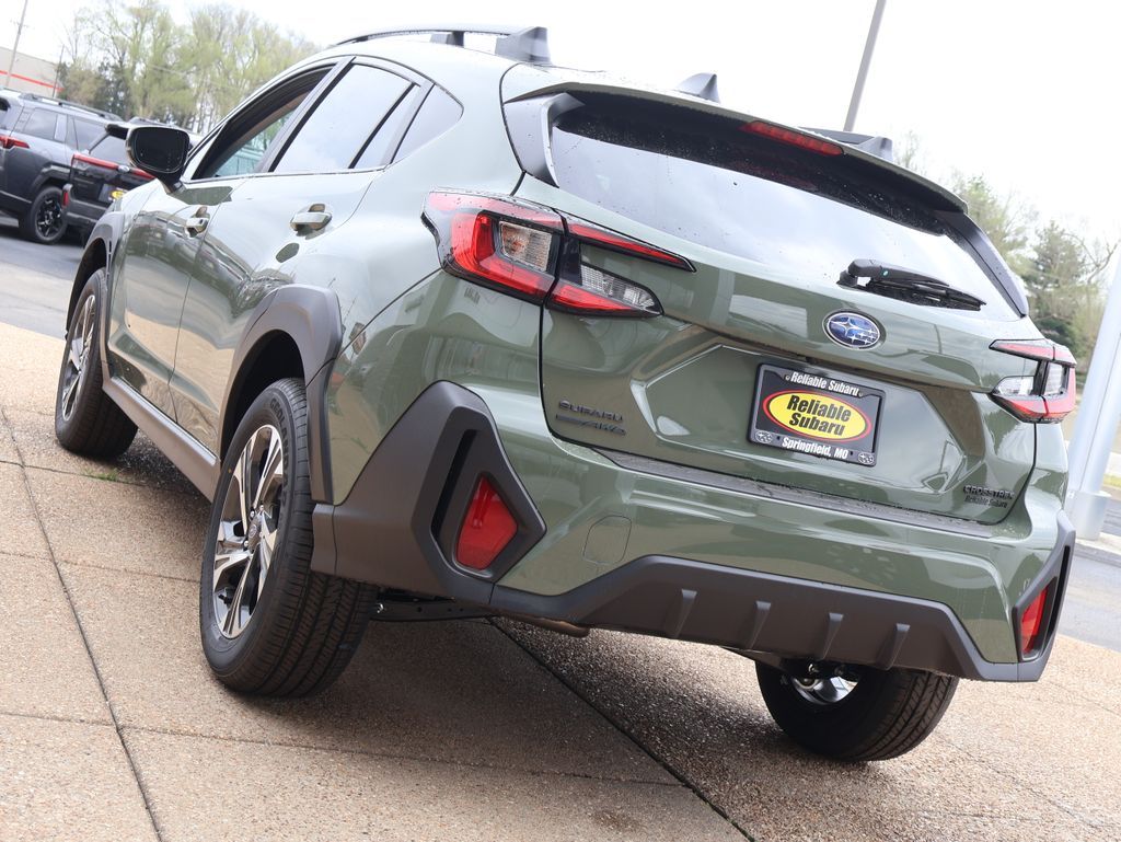 New 2026 Alpine Green Subaru Premium image 4