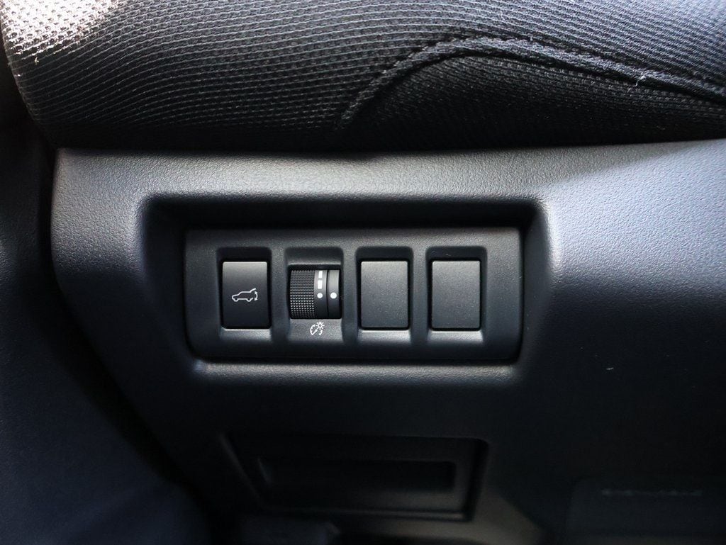 New 2026 Ice Silver Subaru Limited image 34