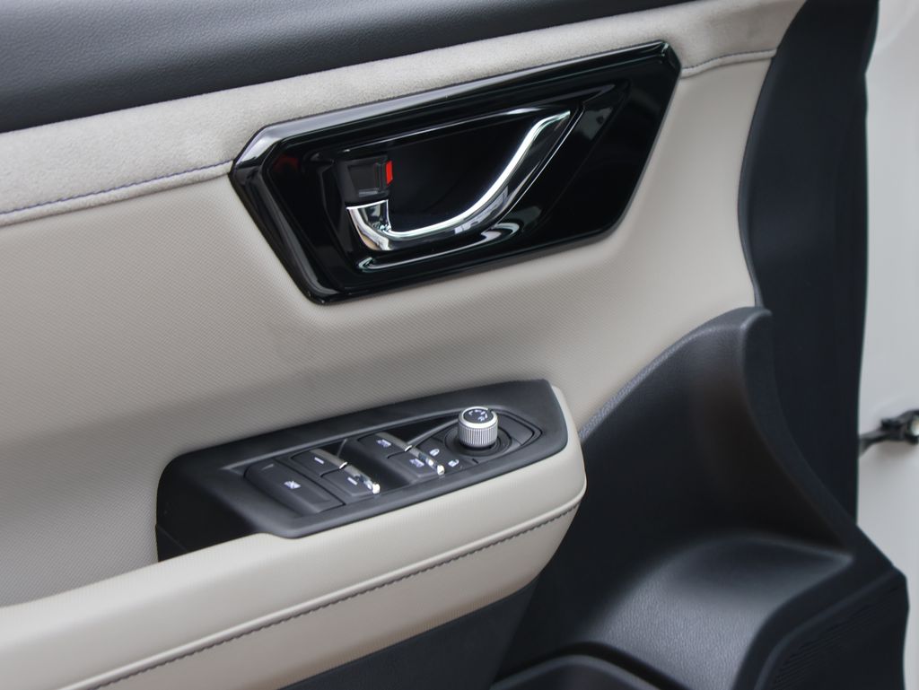 New 2026 Crystal White Pearl Subaru Limited image 23