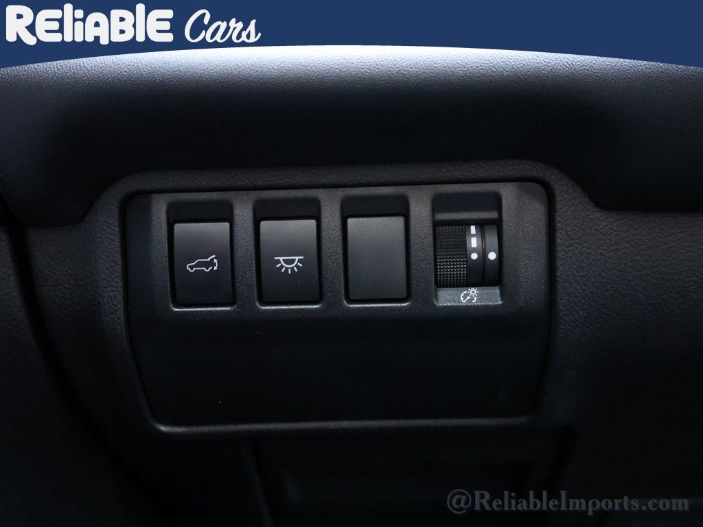 Used 2023 Crystal White Pearl Subaru Limited 7-Passenger image 33