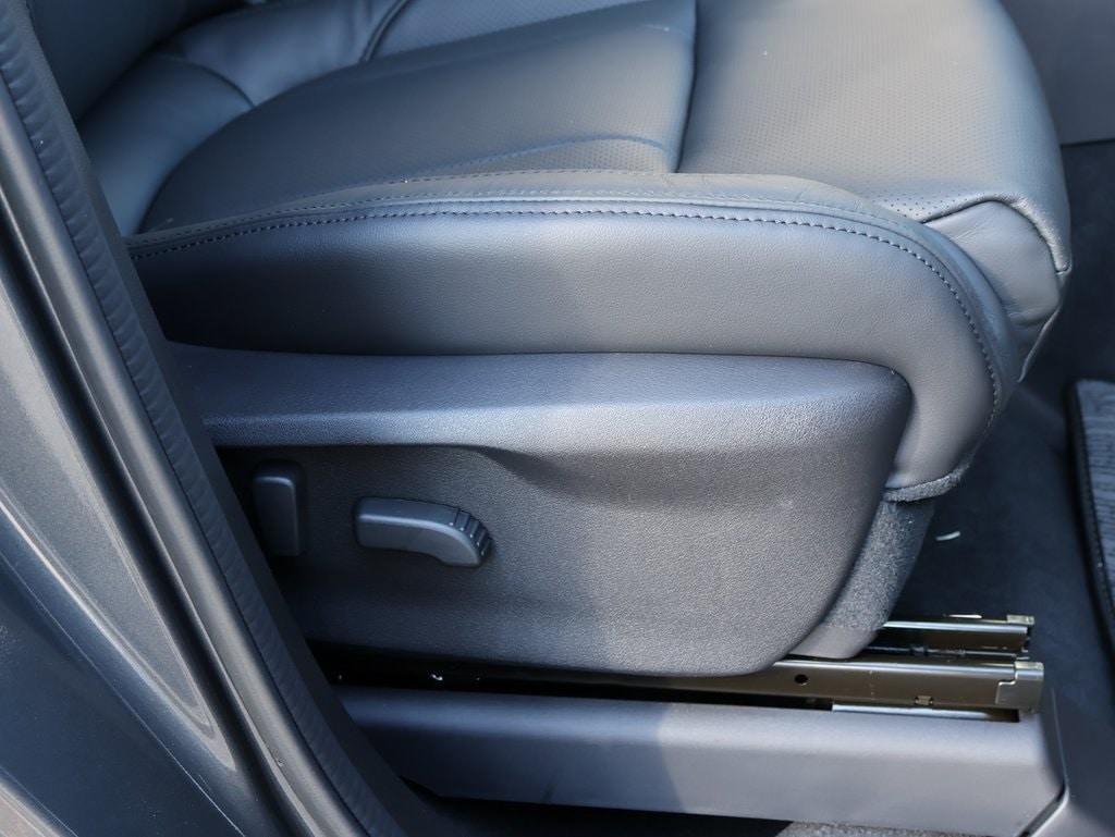 New 2026 Magnetite Gray Subaru Onyx Edition Touring 7-Passenger image 11