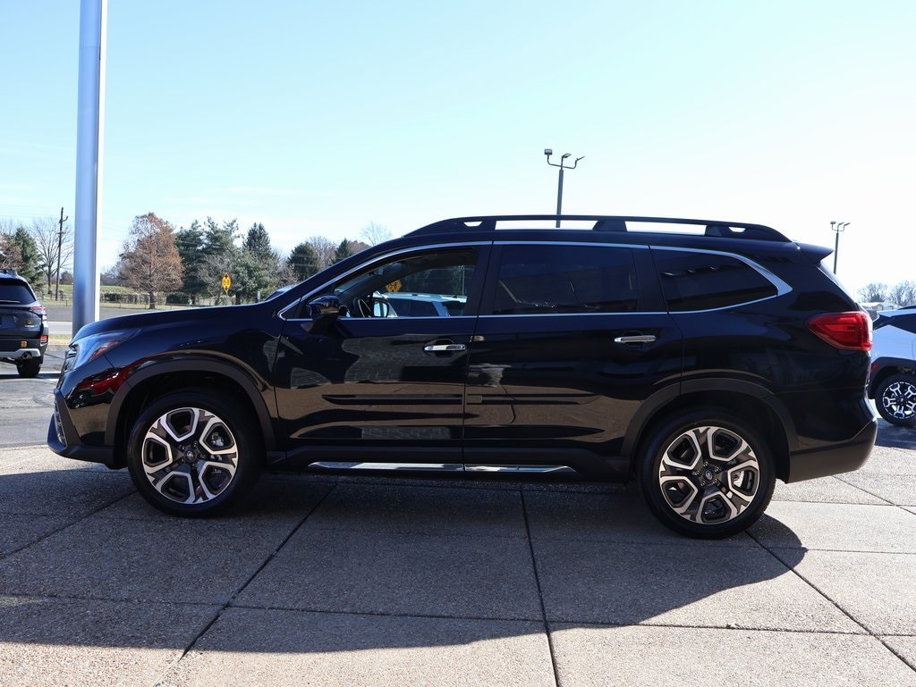 New 2026 Crystal Black Silica Subaru Touring 7-Passenger image 3