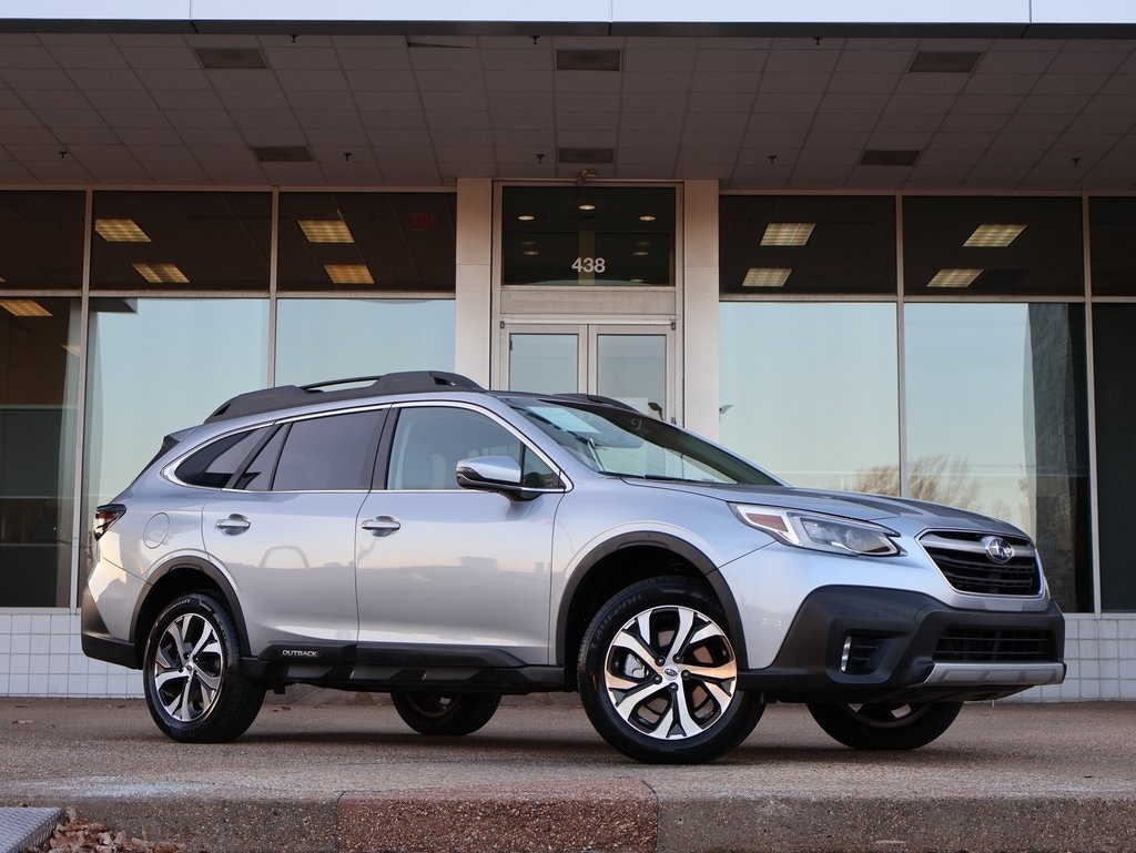 2022 Subaru Outback Limited's photo