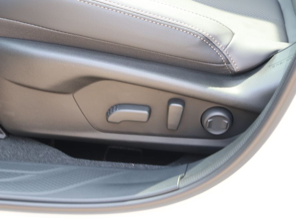 New 2026 Crystal White Pearl Subaru Limited XT image 25