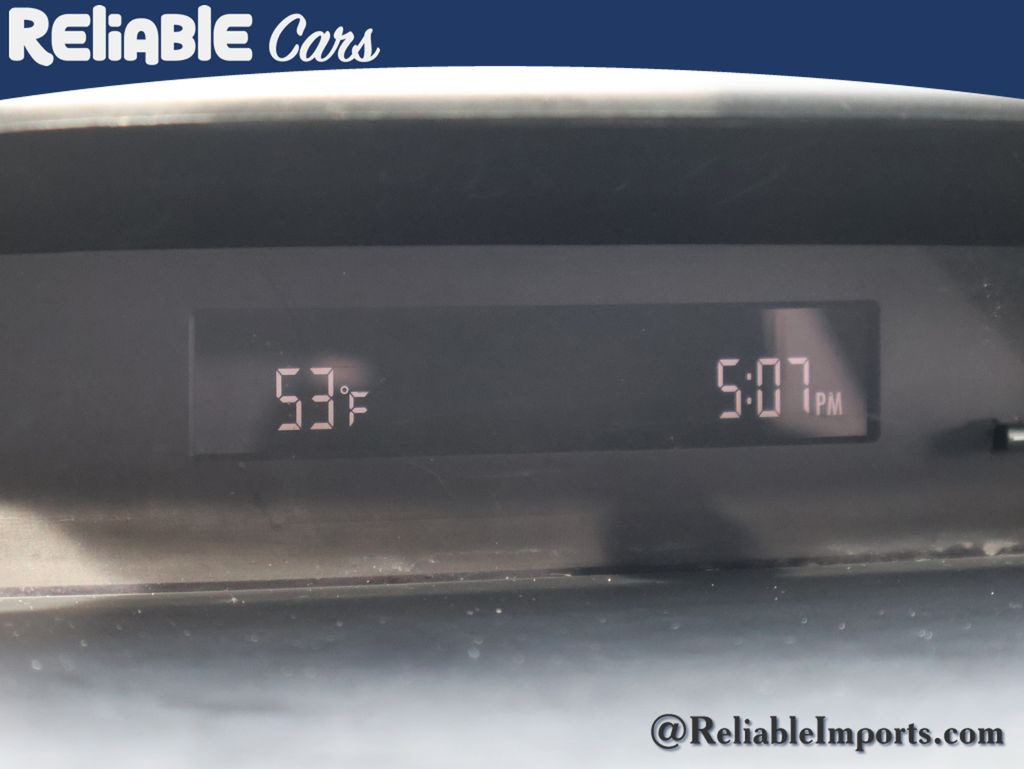 Used 2018 Crystal Black Silica Subaru 2.0i Premium with image 33