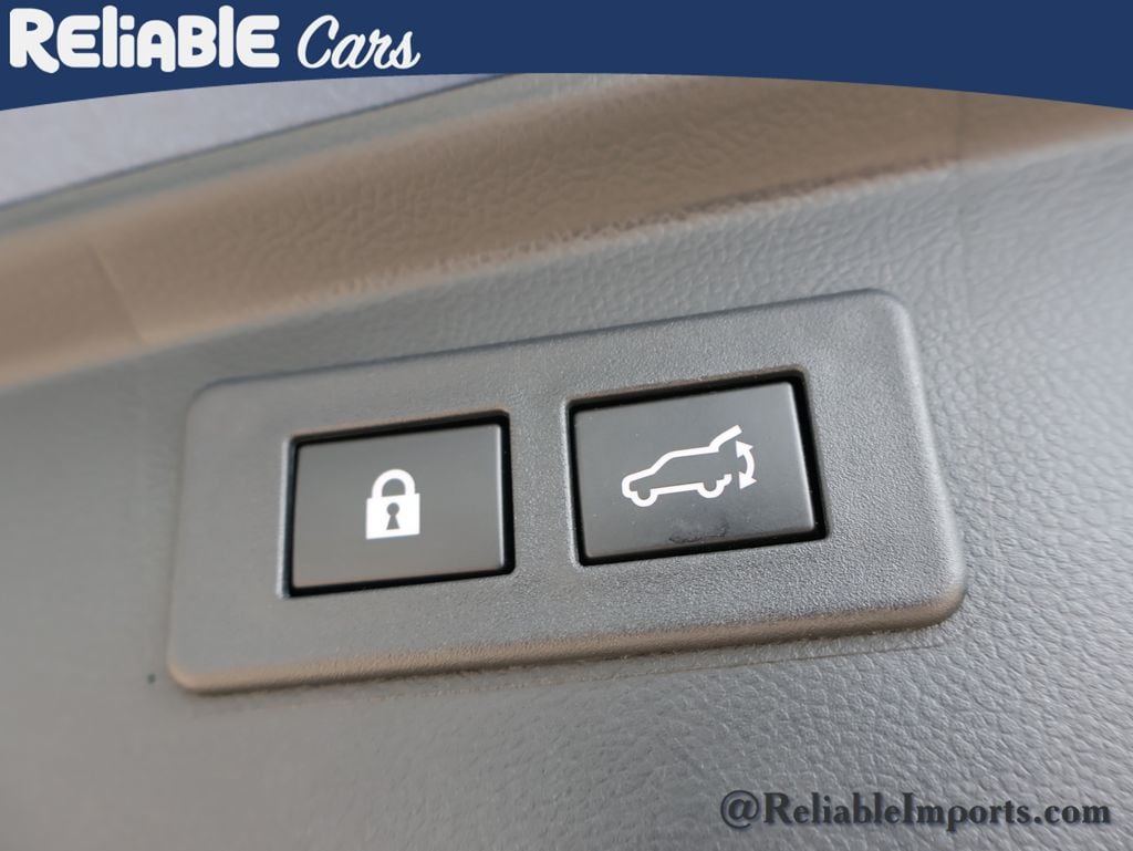 Used 2022 Abyss Blue Pearl Subaru Touring image 17