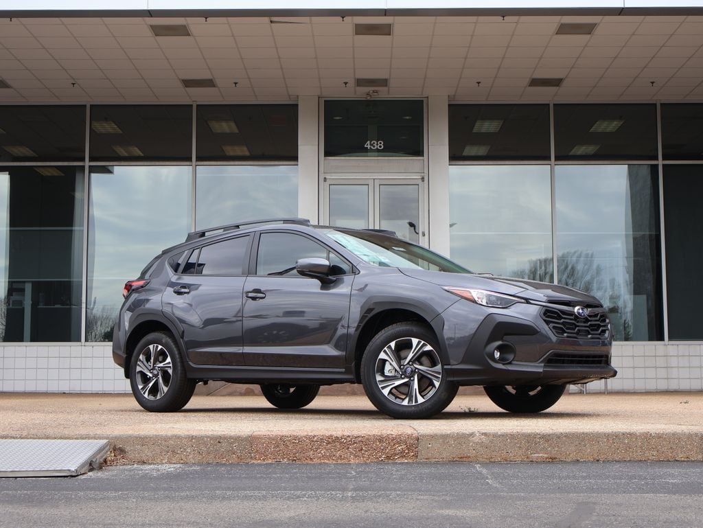 New 2026 Magnetite Gray/Crystal Black Silica Subaru Premium image 2