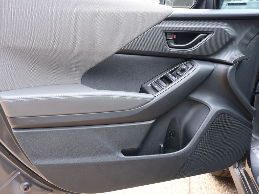 New 2026 Magnetite Gray/Crystal Black Silica Subaru Premium image 22