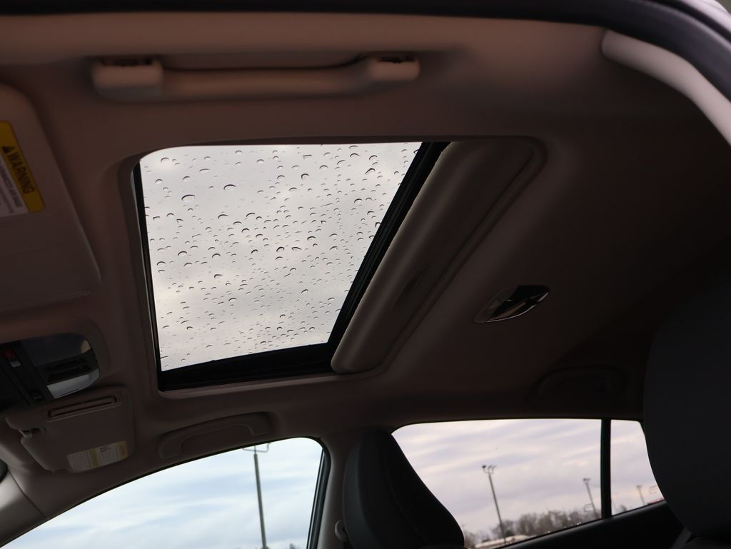 New 2026 Alpine Green Subaru Premium image 27