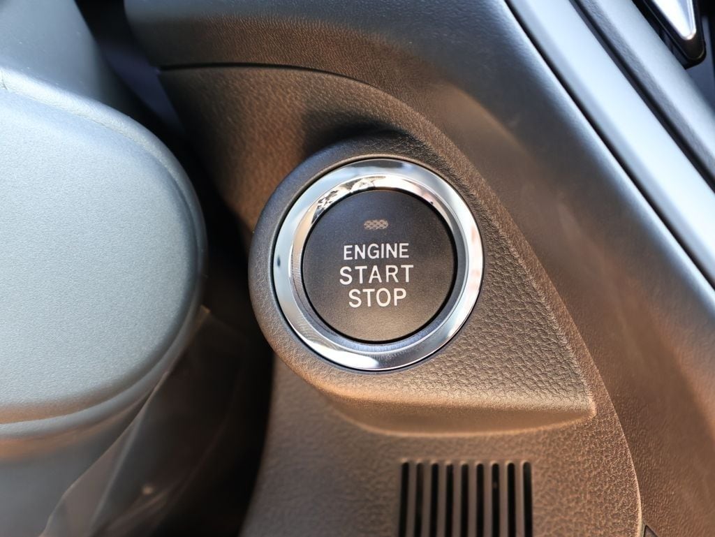 New 2026 Ceramic White Subaru Base image 31