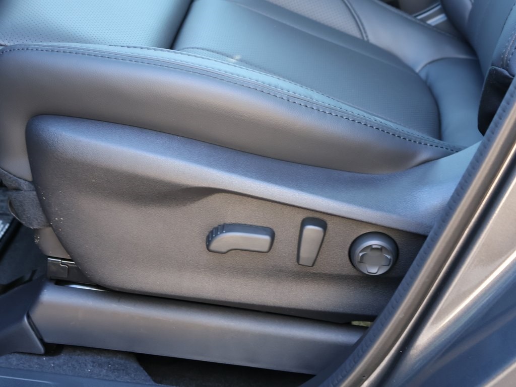 New 2026 Magnetite Gray Subaru Onyx Edition Touring 7-Passenger image 26