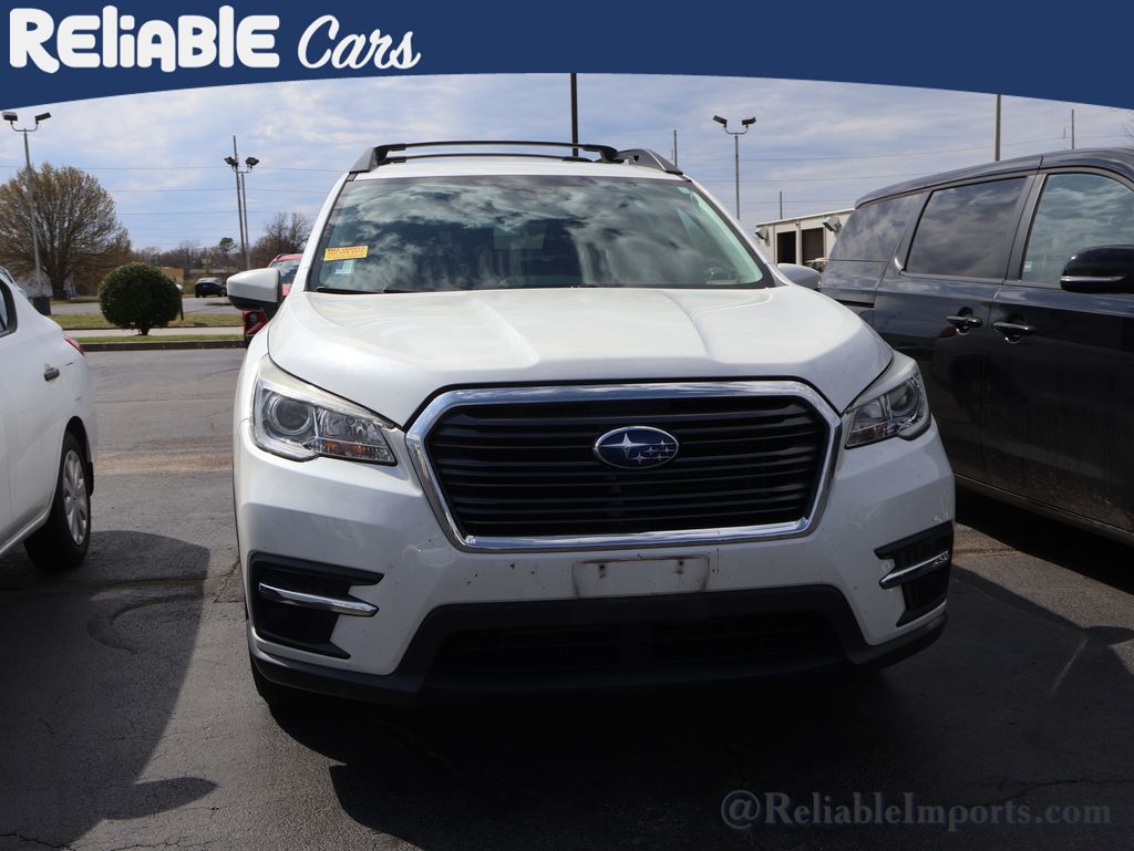 Used 2019 Crystal White Pearl Subaru Premium 8-Passenger image 4