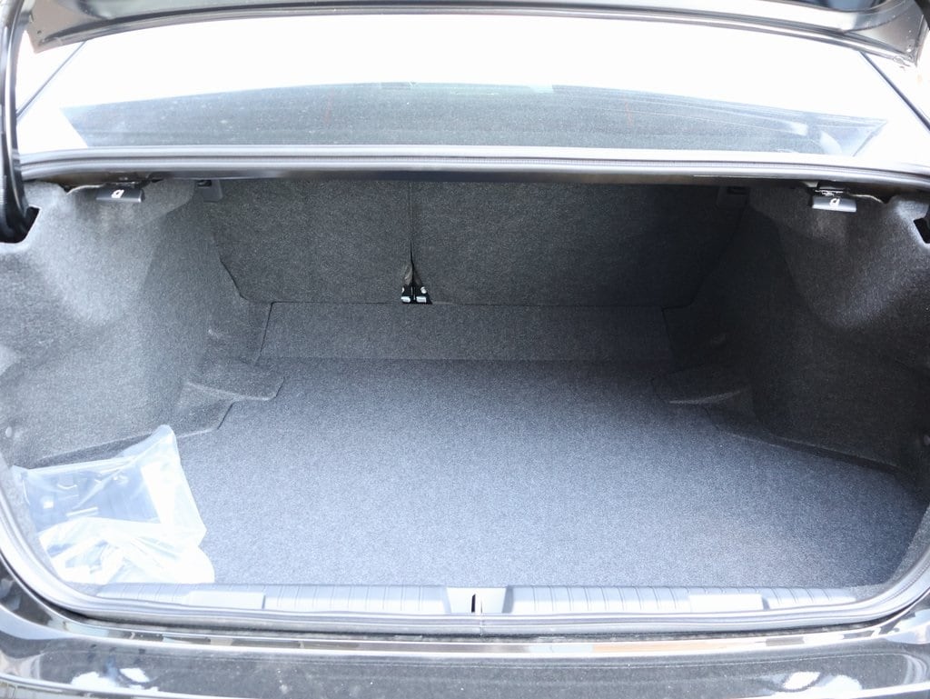 New 2025 Crystal Black Silica Subaru Premium image 15