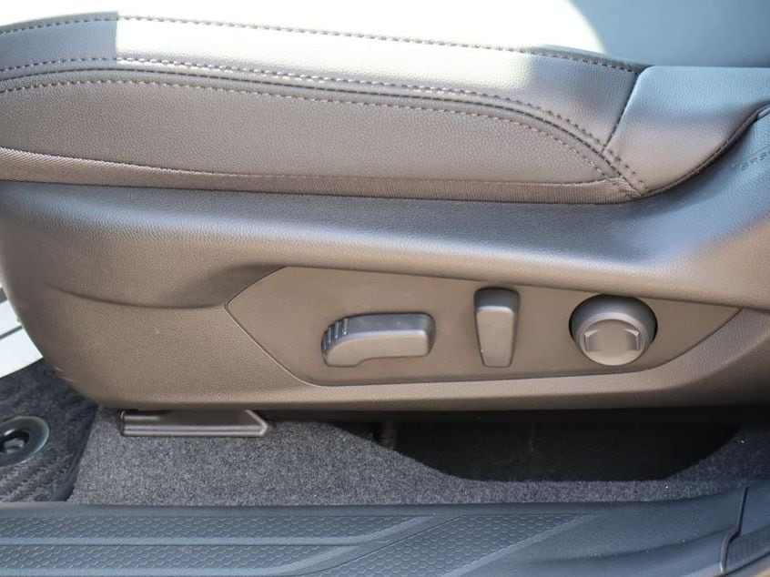 New 2026 River Rock Pearl Subaru Premium image 25