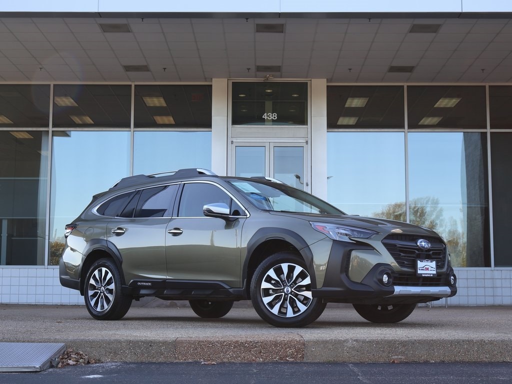 Used 2023 Subaru Outback Touring SUV