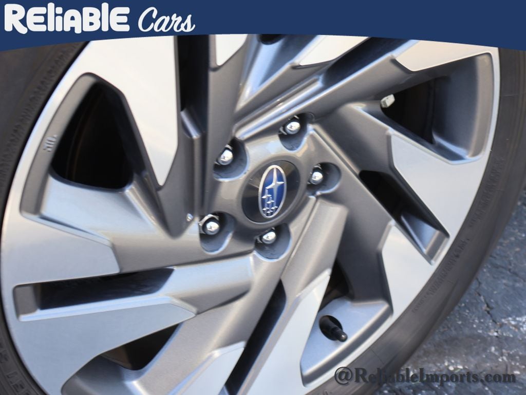 Used 2023 Ice Silver Metallic Subaru Limited image 23