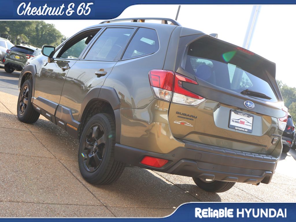 Used 2023 Autumn Green Subaru Wilderness image 4