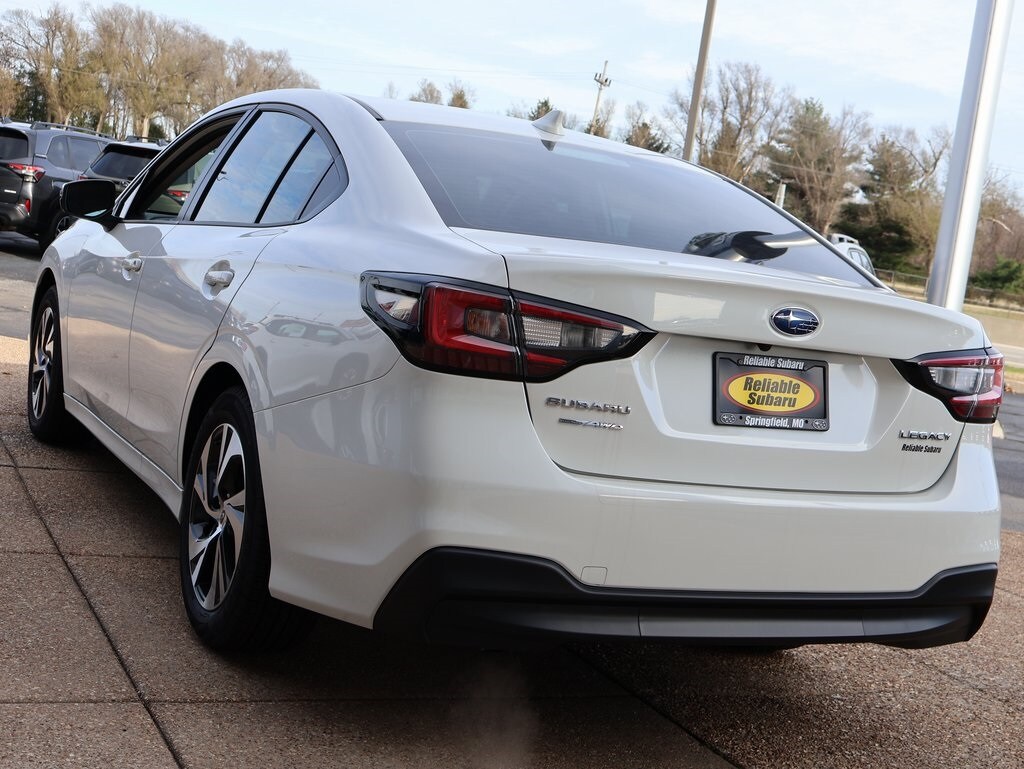 2025 Subaru Legacy Premium photo 3