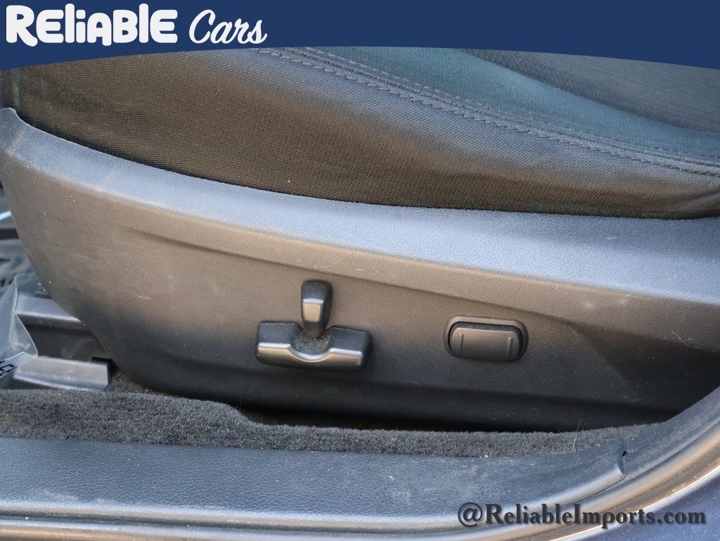 Used 2013 Twilight Blue Metallic Subaru 2.5i Premium (CVT) image 24