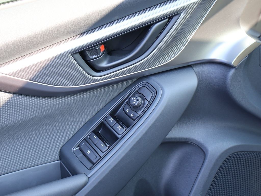 New 2026 Ceramic White Subaru Base image 21